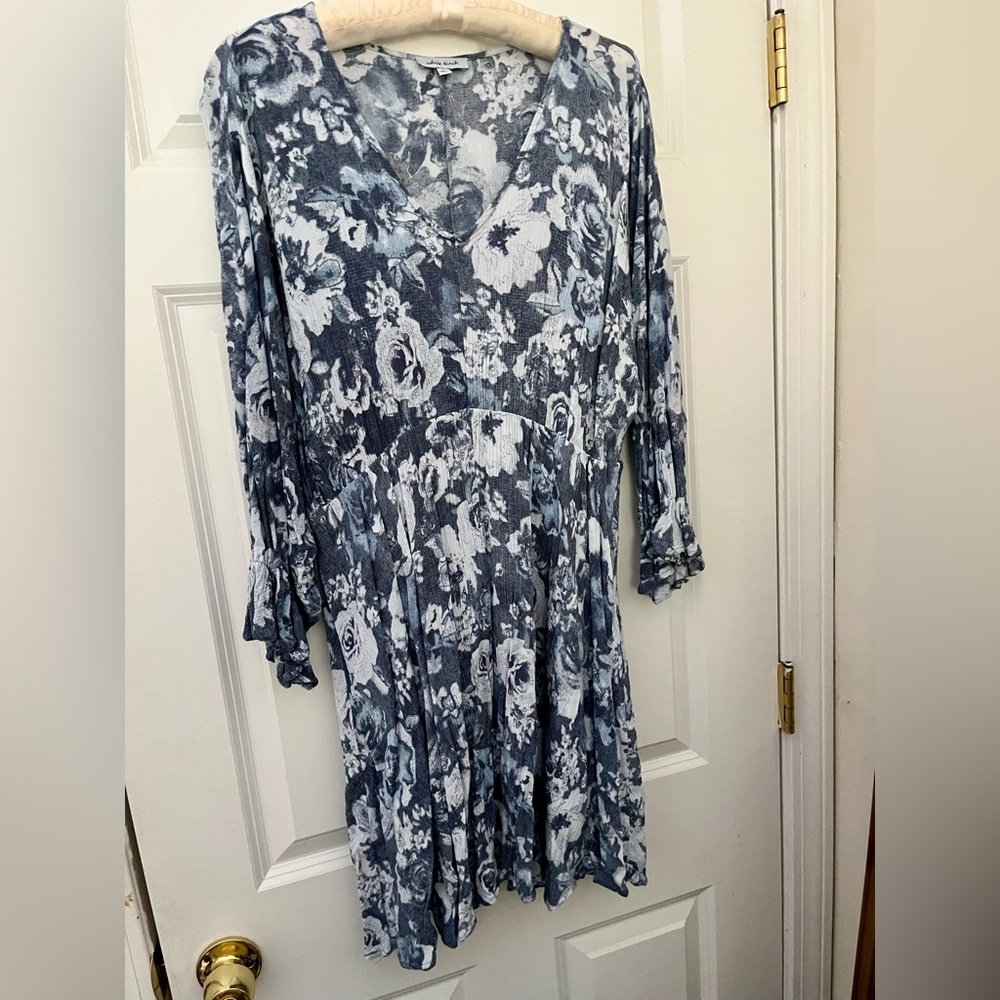 White Birch Floral V-Neck Dress